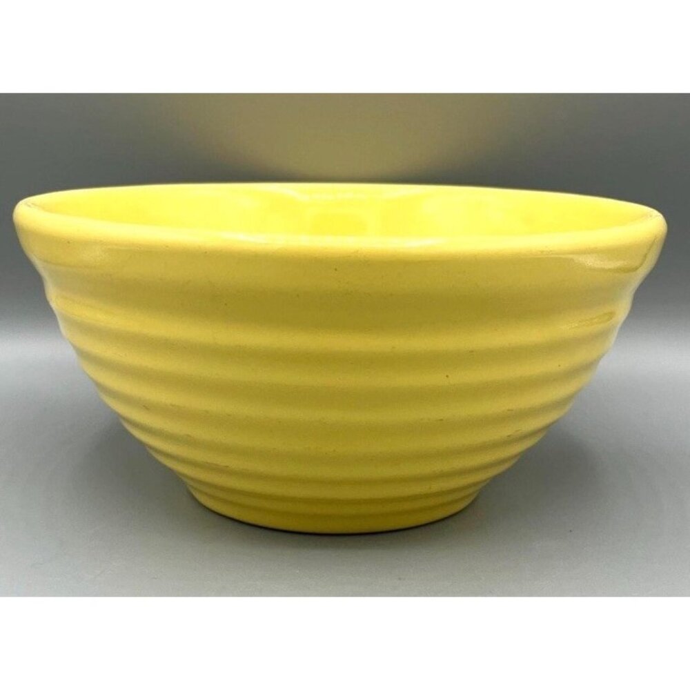 Vintage Early Bauer Pottery Pale Yellow Hi-Fire Mixing Bowl No. 18 1930s/40s